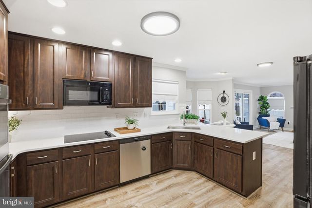 5467 QUAINT DR, Woodbridge, VA 22193