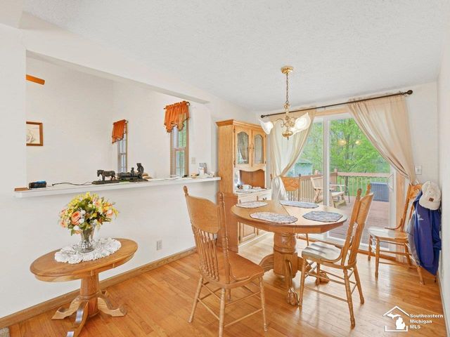 2760 Spring Hill Drive, Howell, MI 48843