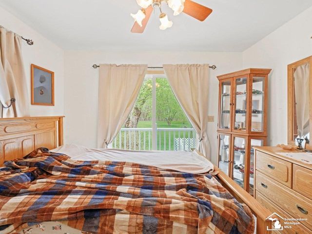 2760 Spring Hill Drive, Howell, MI 48843