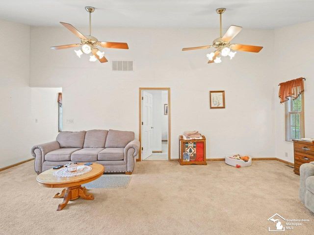 2760 Spring Hill Drive, Howell, MI 48843