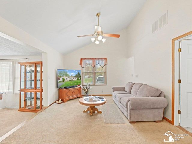 2760 Spring Hill Drive, Howell, MI 48843