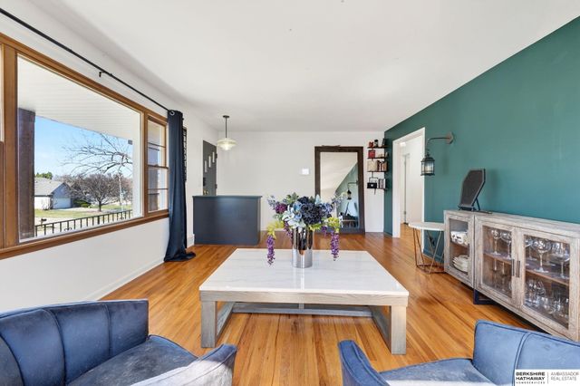 4509 Ridgeway Road, Omaha, NE 68134