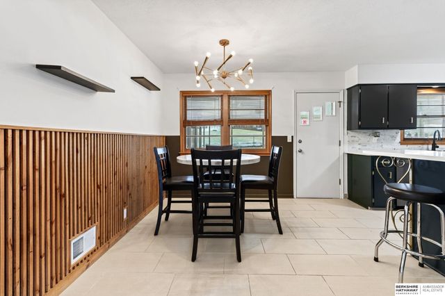 4509 Ridgeway Road, Omaha, NE 68134