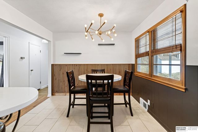 4509 Ridgeway Road, Omaha, NE 68134