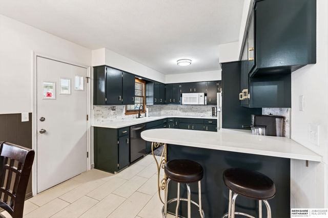 4509 Ridgeway Road, Omaha, NE 68134