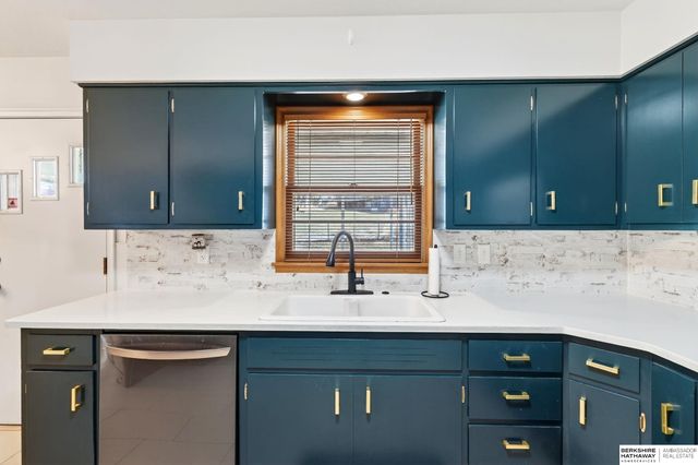 4509 Ridgeway Road, Omaha, NE 68134