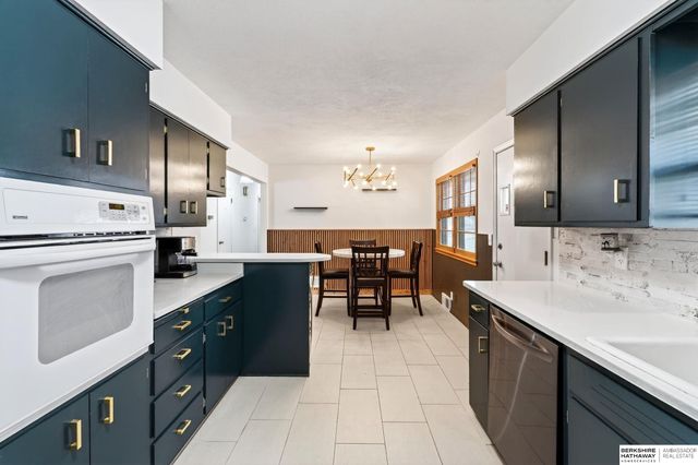 4509 Ridgeway Road, Omaha, NE 68134