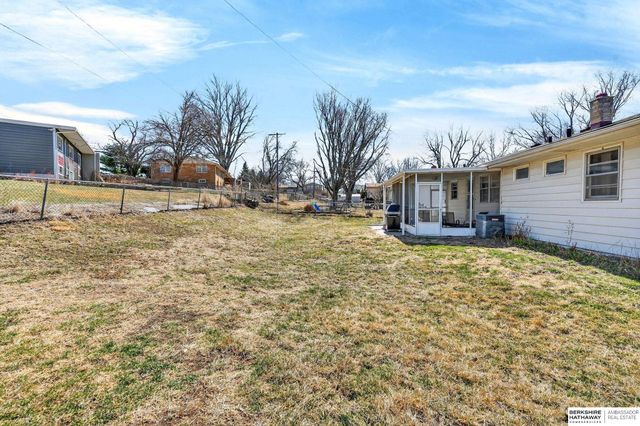 4509 Ridgeway Road, Omaha, NE 68134