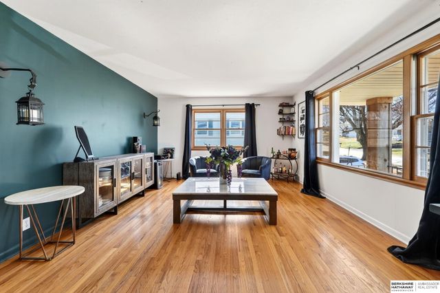 4509 Ridgeway Road, Omaha, NE 68134