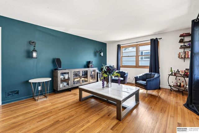 4509 Ridgeway Road, Omaha, NE 68134