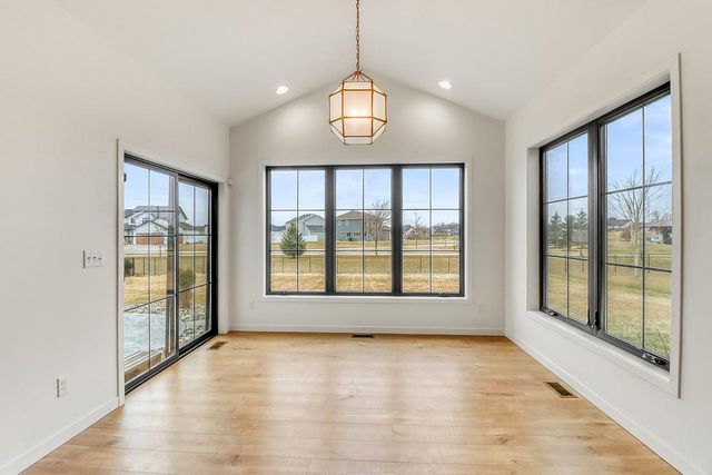 2439 Rivers Bend Drive E, West Fargo, ND 58078