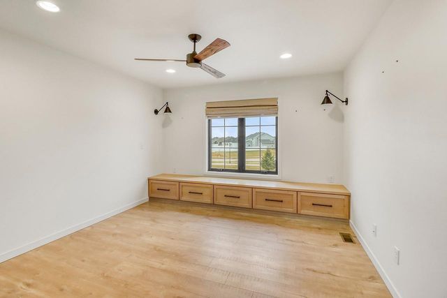 2439 Rivers Bend Drive E, West Fargo, ND 58078
