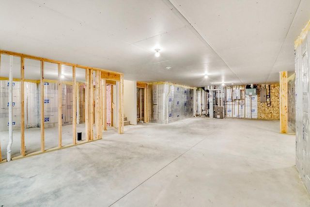 2439 Rivers Bend Drive E, West Fargo, ND 58078