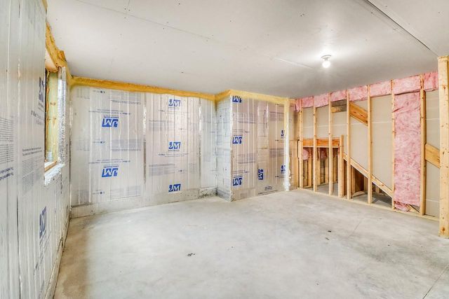 2439 Rivers Bend Drive E, West Fargo, ND 58078