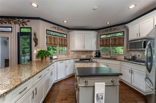 640 Goldpoint Trace, Woodstock, GA 30189