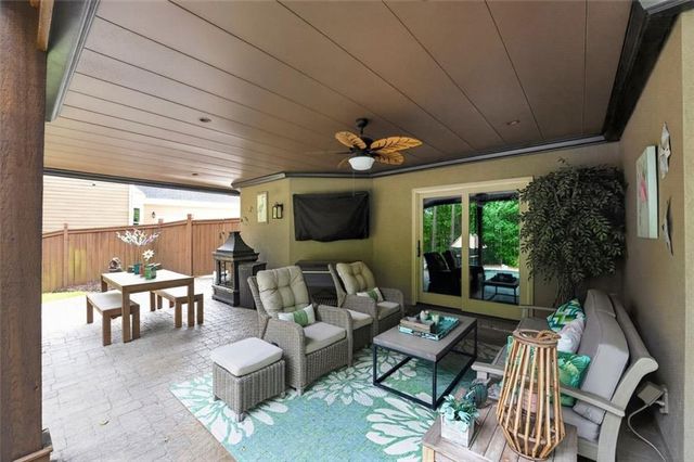 640 Goldpoint Trace, Woodstock, GA 30189