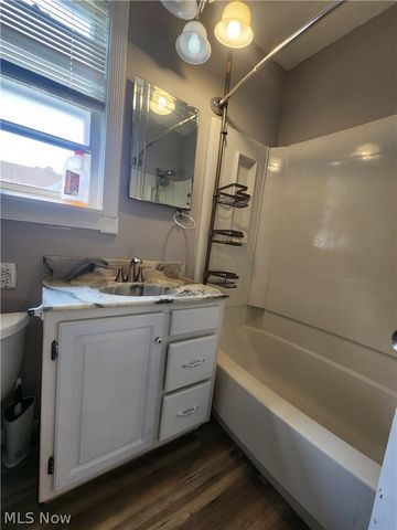 3186 W 94th Street, Cleveland, OH 44102