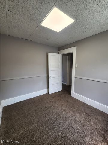 3186 W 94th Street, Cleveland, OH 44102
