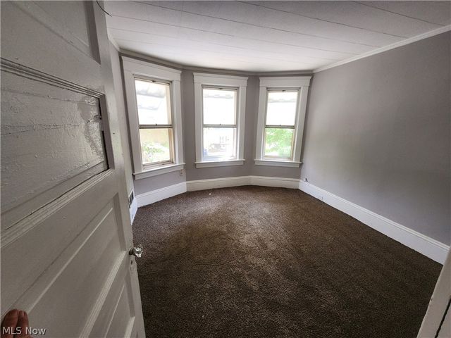 3186 W 94th Street, Cleveland, OH 44102