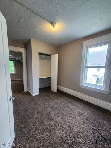 3186 W 94th Street, Cleveland, OH 44102