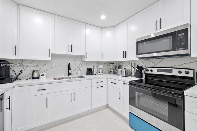 14760 S Spur Drive, Miami, FL 33161