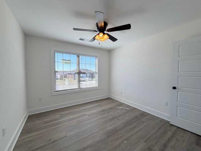 228 Brook Cv, Berea, KY 40403