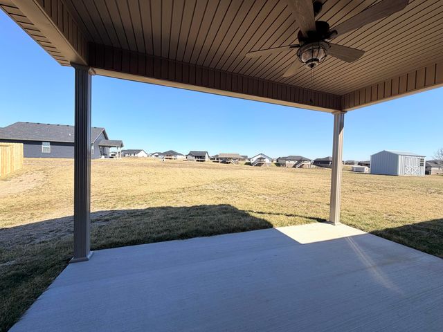 228 Brook Cv, Berea, KY 40403