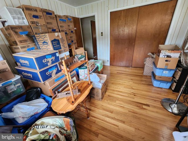 2351 EAGLE SCHOOL RD, Martinsburg, WV 25404