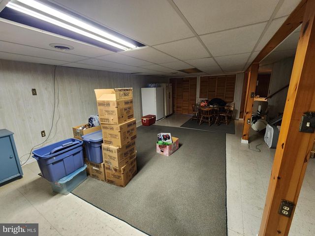 2351 EAGLE SCHOOL RD, Martinsburg, WV 25404