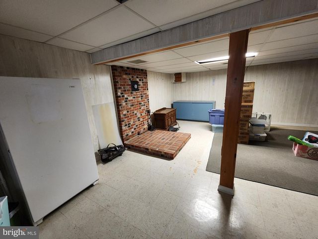 2351 EAGLE SCHOOL RD, Martinsburg, WV 25404