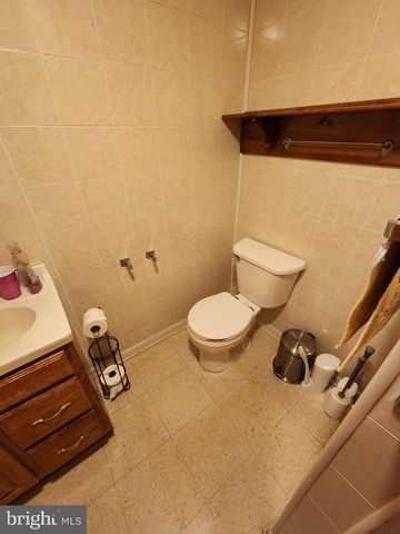 2351 EAGLE SCHOOL RD, Martinsburg, WV 25404
