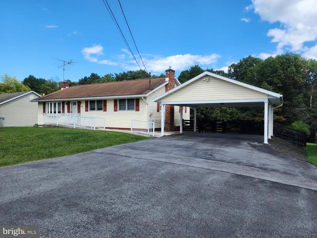 2351 EAGLE SCHOOL RD, Martinsburg, WV 25404