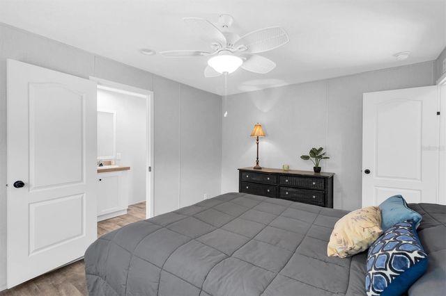 10617 DENTON AVENUE, Hudson, FL 34667