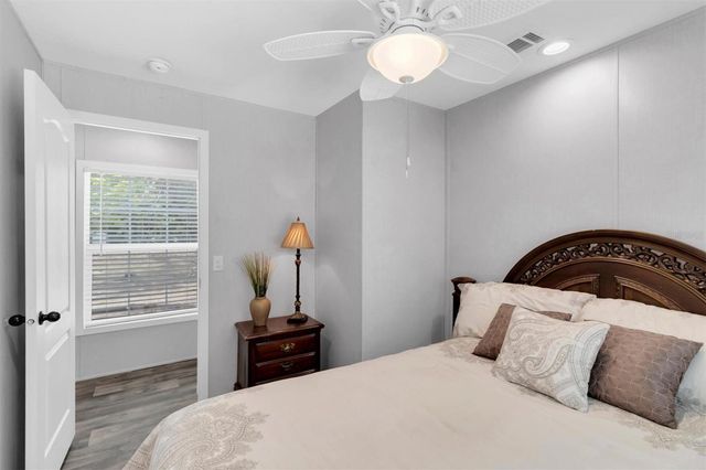 10617 DENTON AVENUE, Hudson, FL 34667