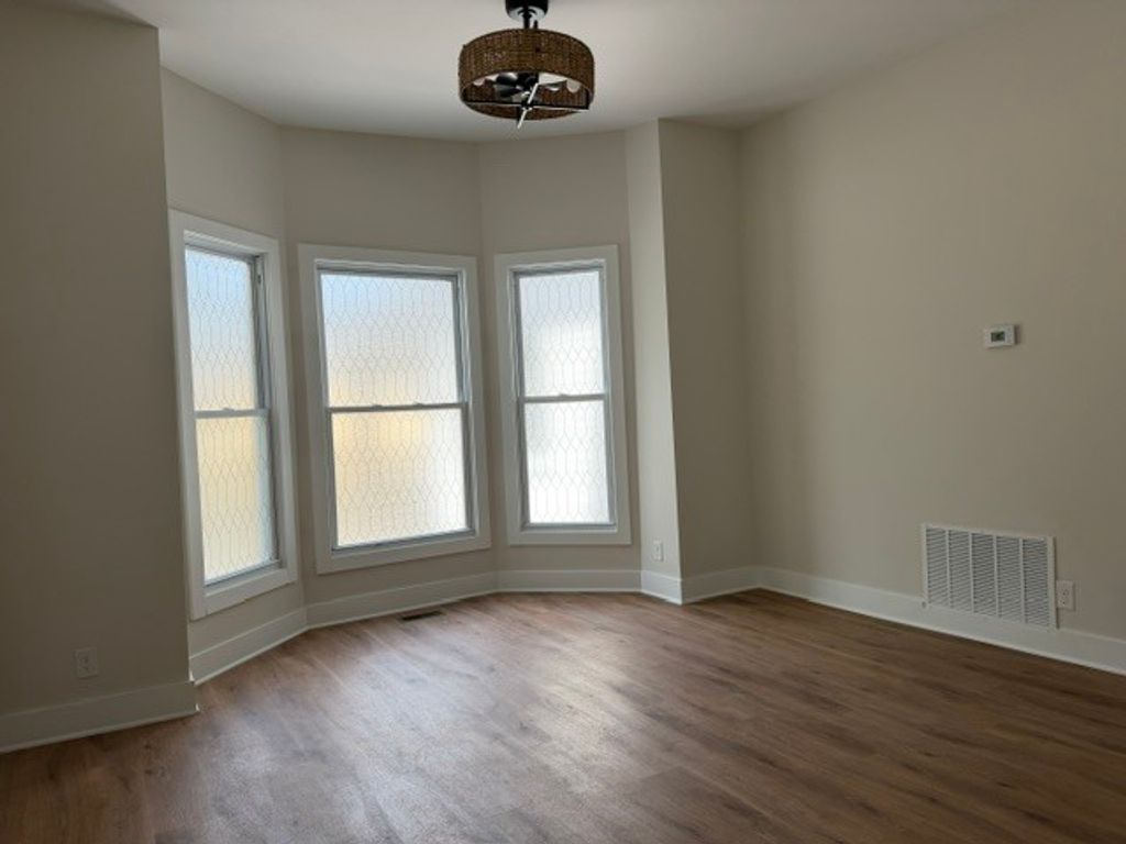 Image 17 of property listing at 716 North Street, Mt Vernon, IL 62864
