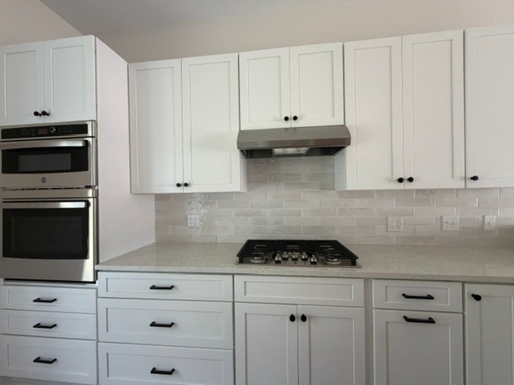 Image 20 of property listing at 716 North Street, Mt Vernon, IL 62864