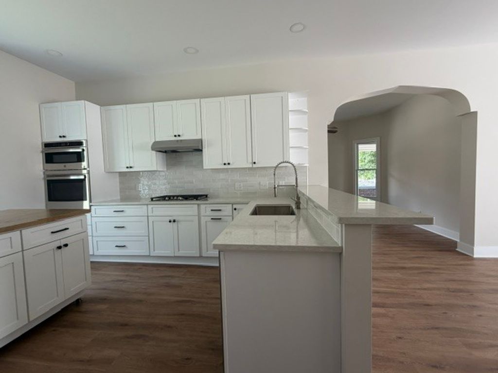 Image 21 of property listing at 716 North Street, Mt Vernon, IL 62864