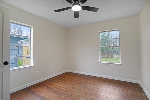 5946 Beldart Street, Houston, TX 77033