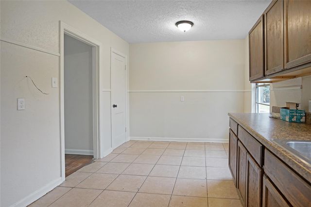 5946 Beldart Street, Houston, TX 77033