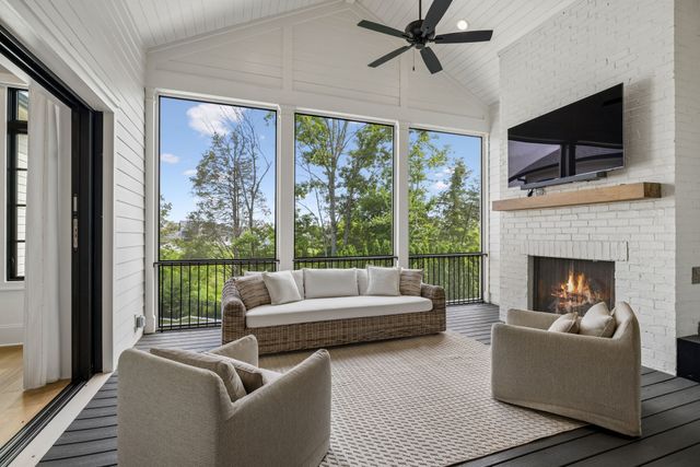 556 Bonaire Ln, Franklin, TN 37064