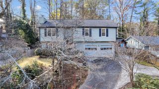 570 Candlewick NW Lane, Lilburn, GA 30047