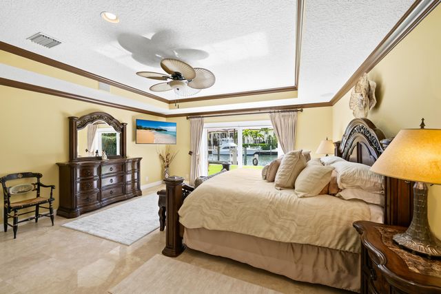 2600 NE 33rd Street, Lighthouse Point, FL 33064