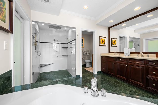 2600 NE 33rd Street, Lighthouse Point, FL 33064