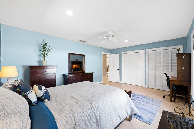 2600 NE 33rd Street, Lighthouse Point, FL 33064