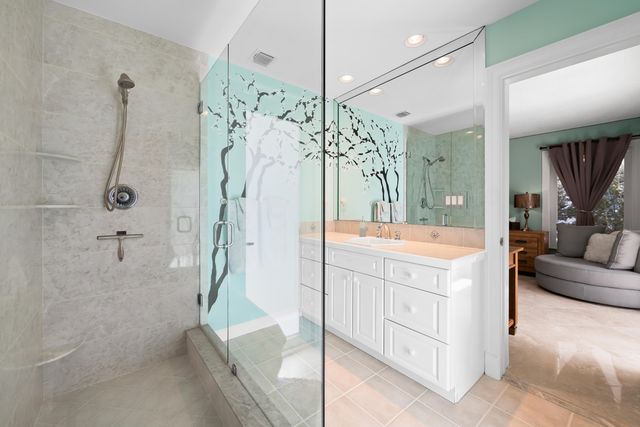 2600 NE 33rd Street, Lighthouse Point, FL 33064