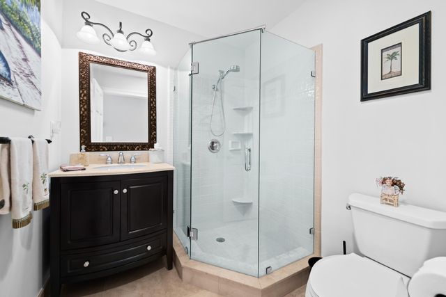 2600 NE 33rd Street, Lighthouse Point, FL 33064