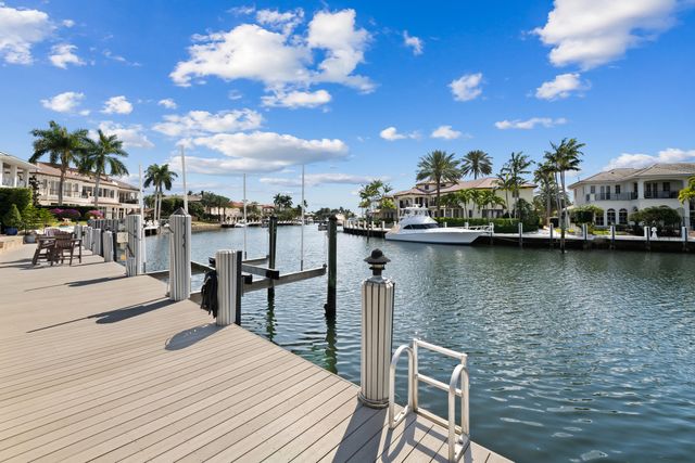 2600 NE 33rd Street, Lighthouse Point, FL 33064