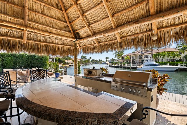 2600 NE 33rd Street, Lighthouse Point, FL 33064