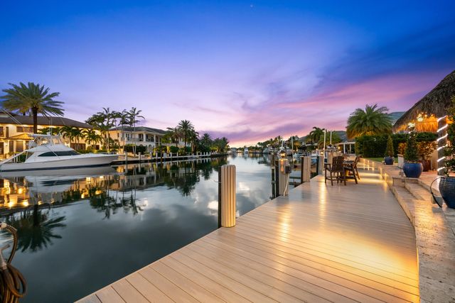 2600 NE 33rd Street, Lighthouse Point, FL 33064