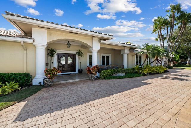 2600 NE 33rd Street, Lighthouse Point, FL 33064